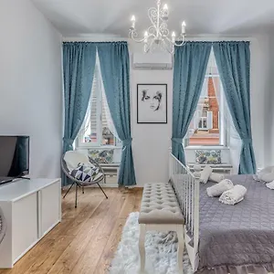  Apartment Galerija
